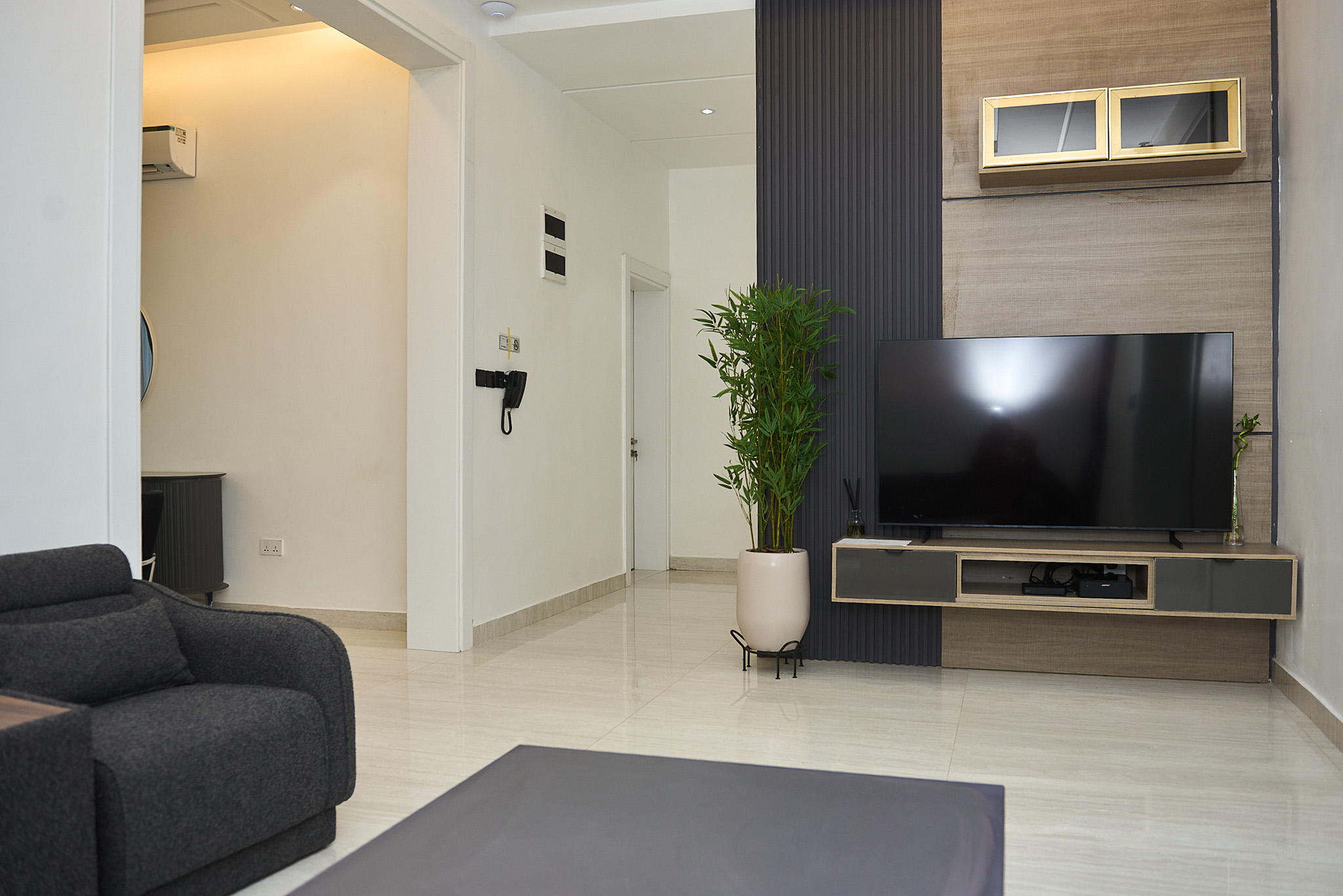 Grand Residence · the lounge